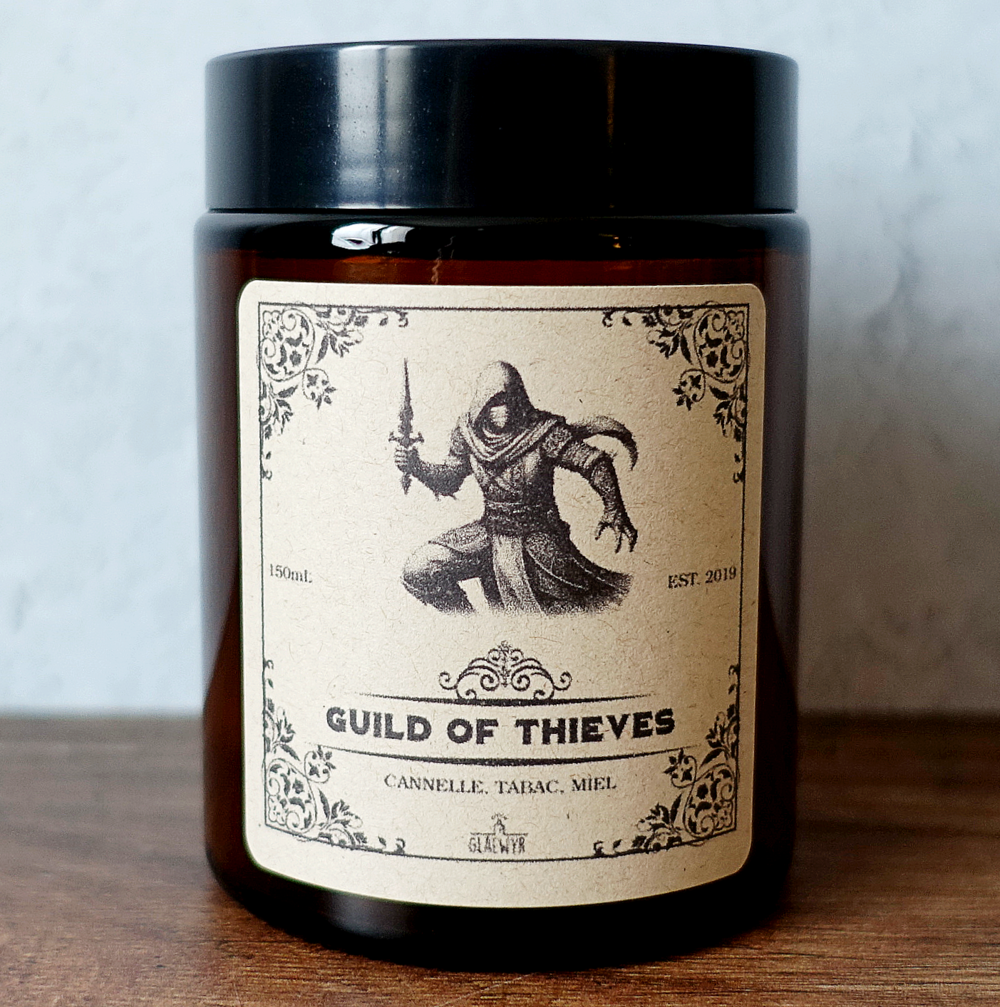 Guild of Thieves • Zimt & Tabak - Apothekerkerze