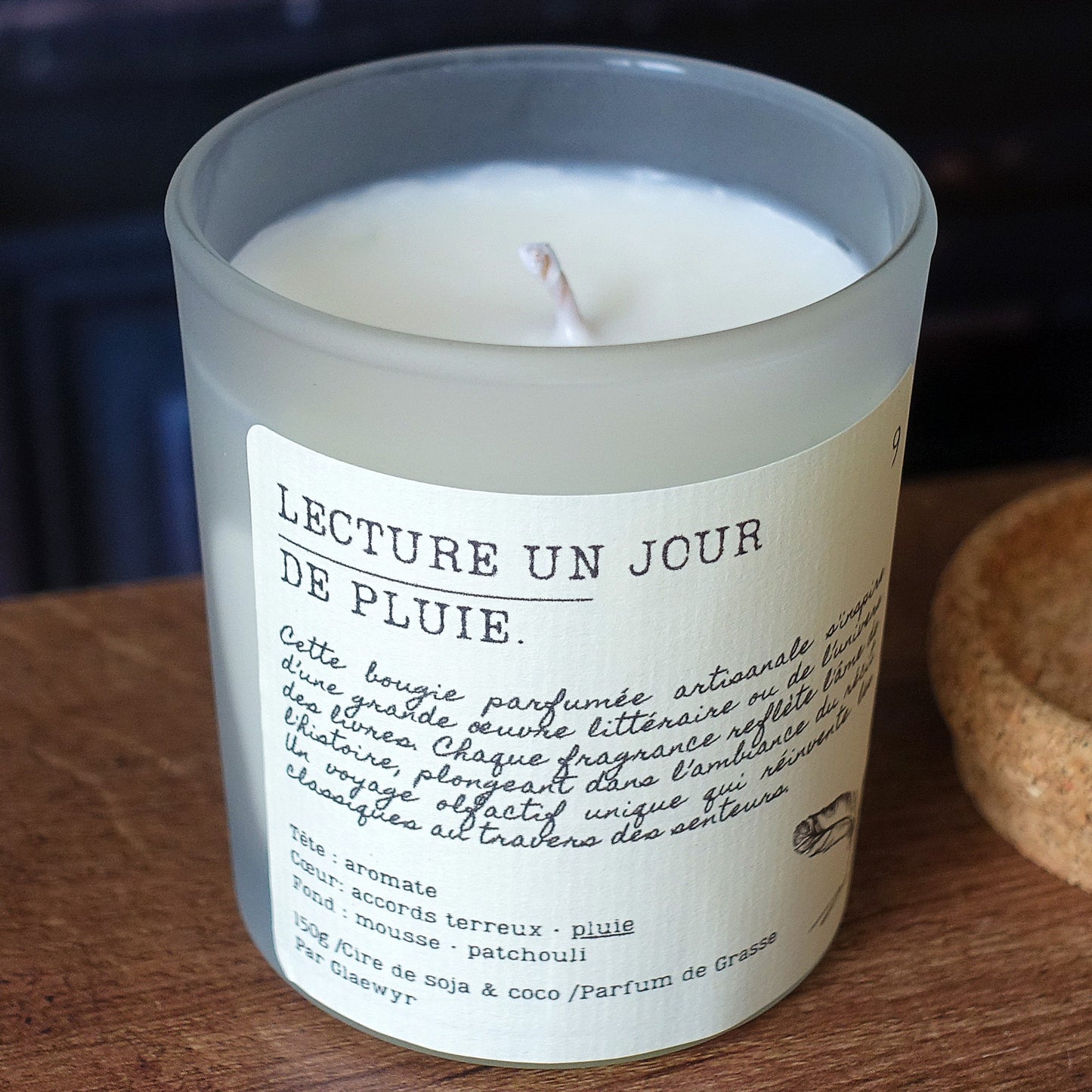 9. Lecture un jour de pluie. - Pluie