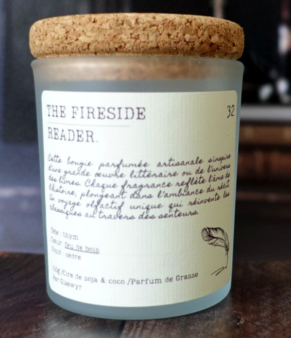 32. The Fireside Reader - Feu de bois